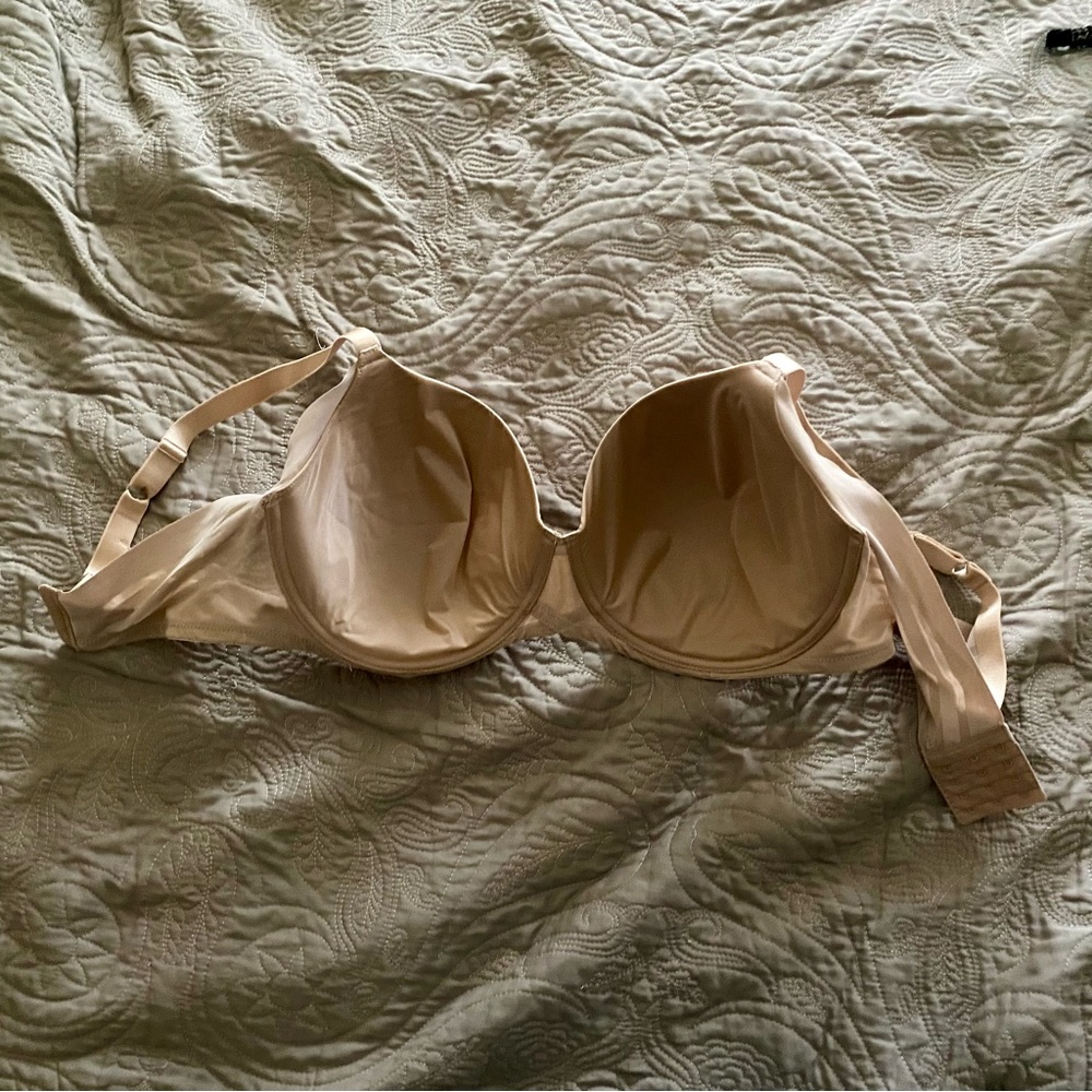 38G Nude Bra